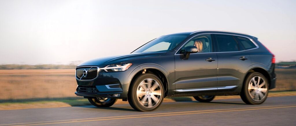 Volvo Cars organizza un test drive per i ministri dell’UE e mostra un acciaio a zero emissioni