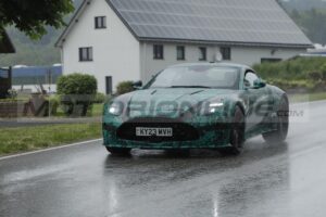 Aston Martin Vantage: primo avvistamento del successore [FOTO SPIA]