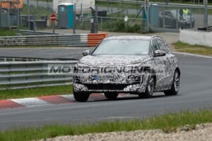 Audi Q6 e-tron 2024: proseguono i test del nuovo SUV elettrico [FOTO SPIA]