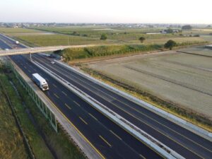A14, Autostrade per l’Italia: un corteo di auto festeggia la riapertura di tutte e tre le corsie