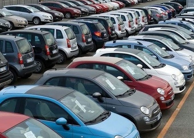 Il mercato delle auto usate torna a crescere in Italia: a marzo +7,3%