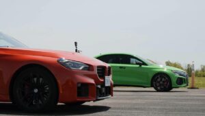BMW M2 vs Audi RS 3: chi vince la drag race? [VIDEO]
