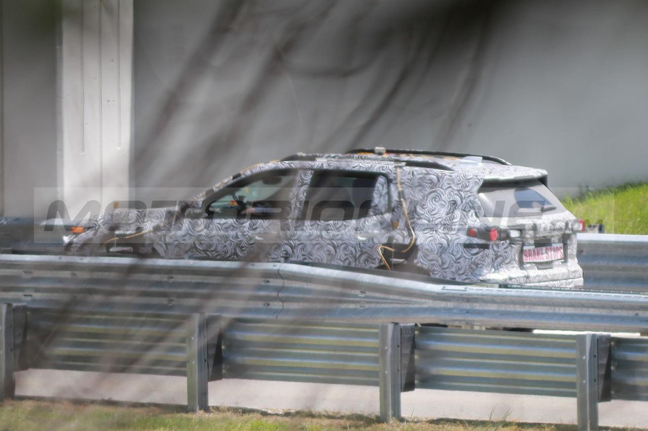 Chevrolet Equinox 2025 prototipo foto spia
