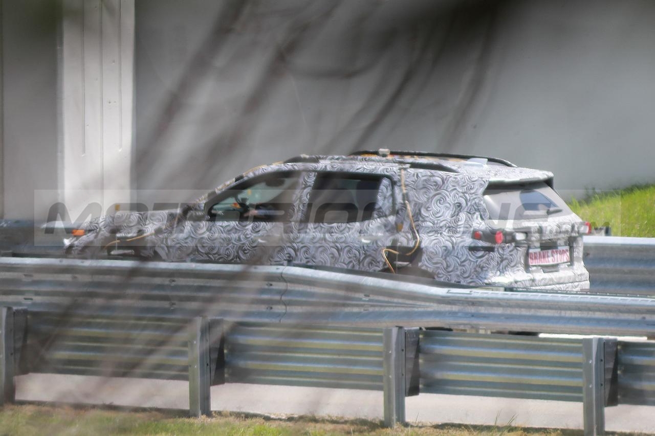 Chevrolet Equinox 2025 prototipo foto spia