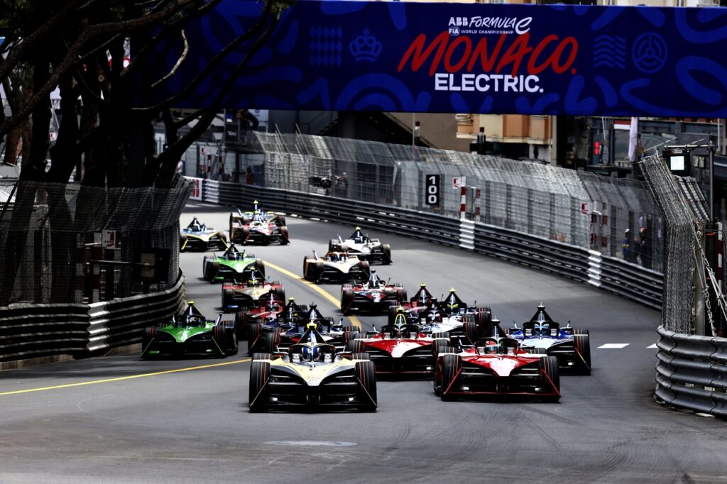 E-Prix di Monaco 2023: Nick Cassidy conquista la vittoria e ora è primo in classifica