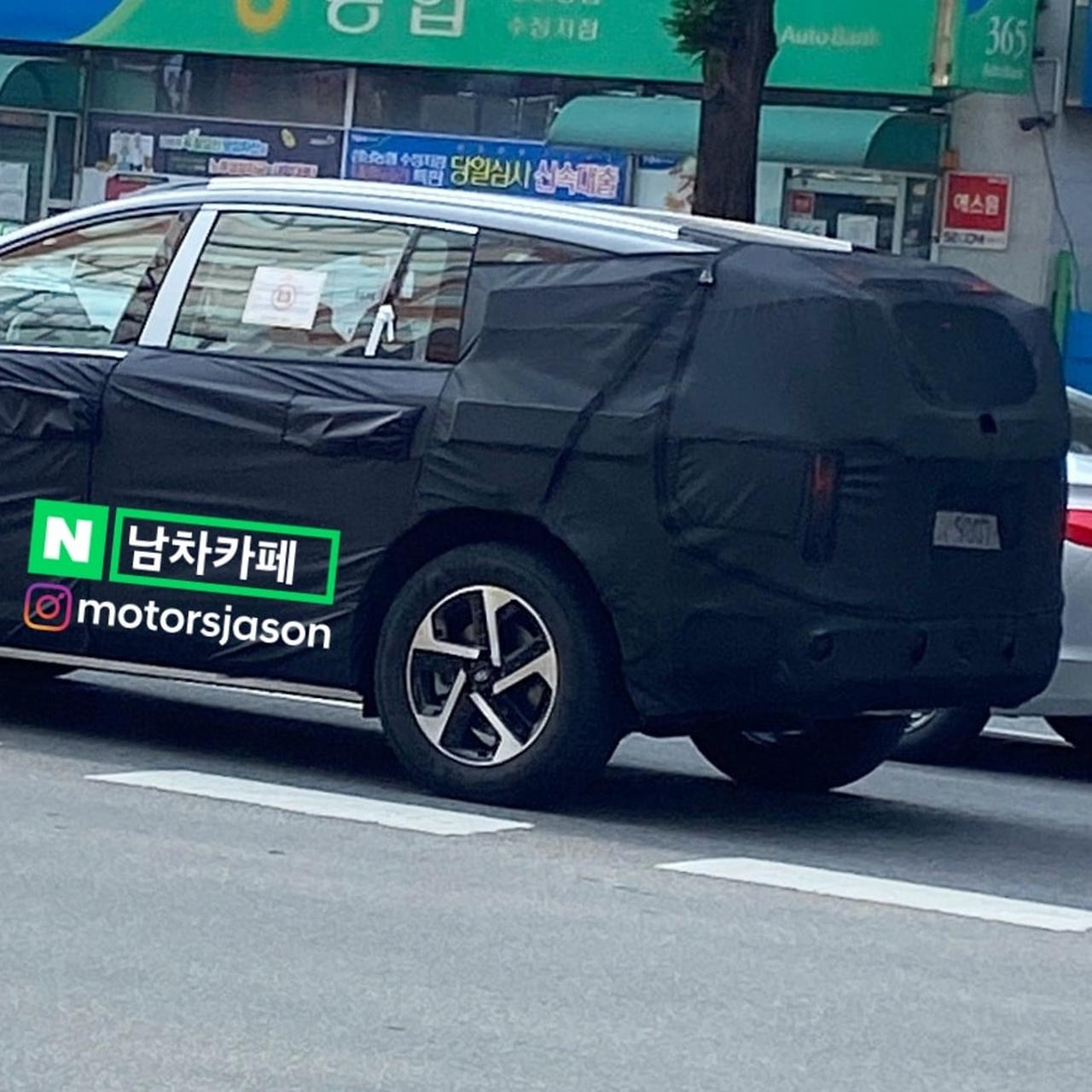 Hyundai Ioniq 7 2024 prototipo foto spia