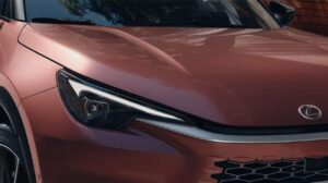 Lexus LBX: il nuovo crossover sarà svelato il 5 giugno [TEASER]