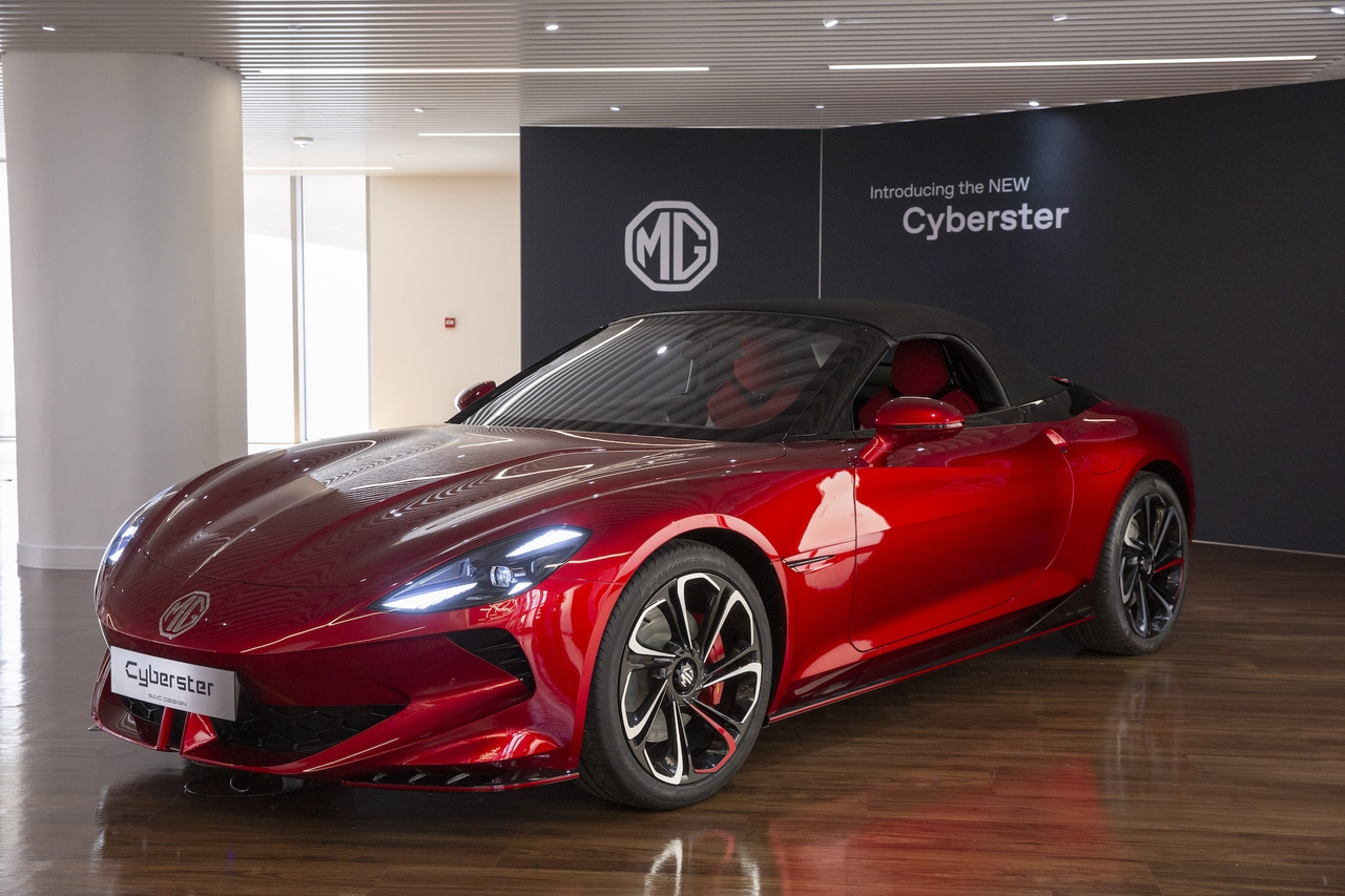 MG Cyberster Londra