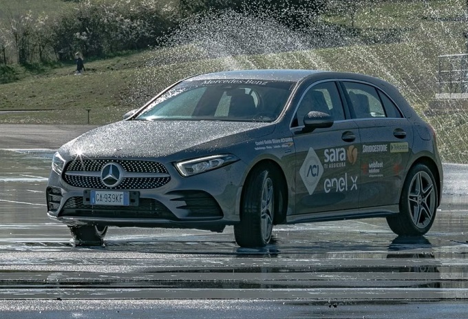 Mercedes e i Centri di Guida Sicura ACI, partner di eccellenza nella sicurezza [VIDEO]