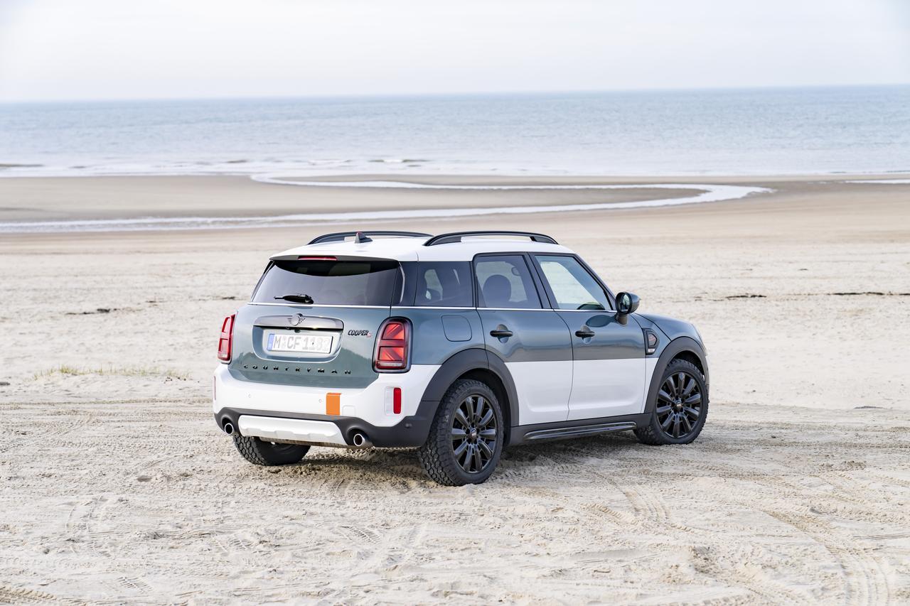 Mini Cooper S Countryman ALL4 Uncharted Edition