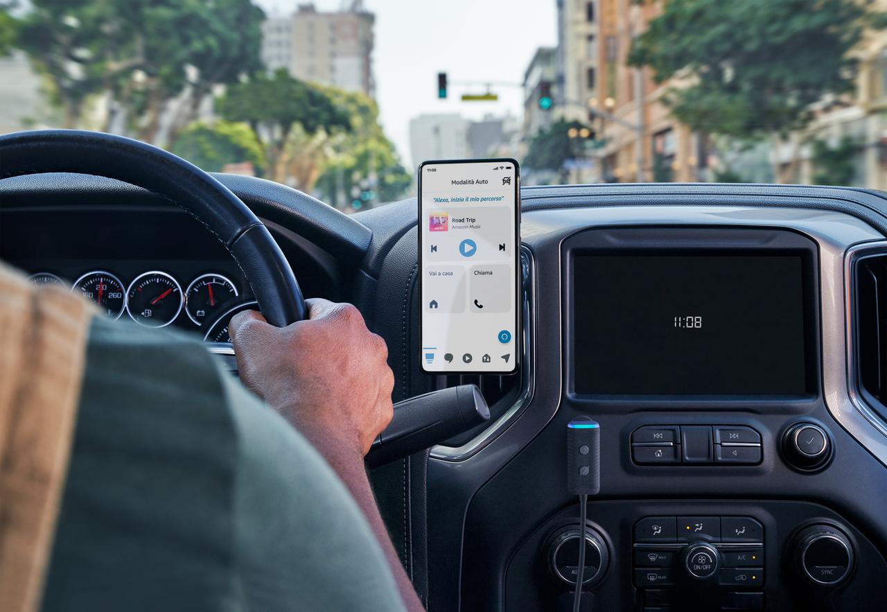 Nuovo Amazon Echo Auto
