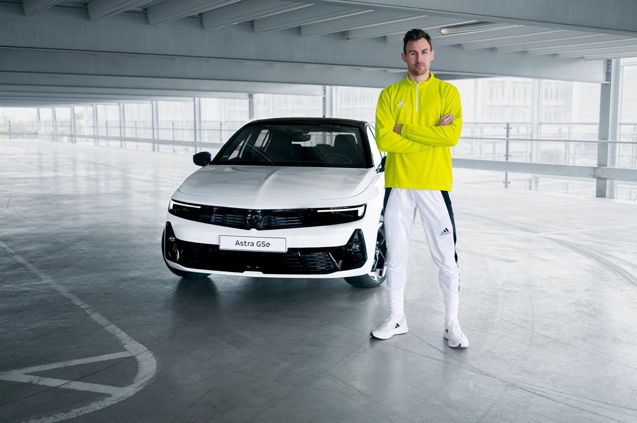 Opel Astra GSe Niklas Kaul