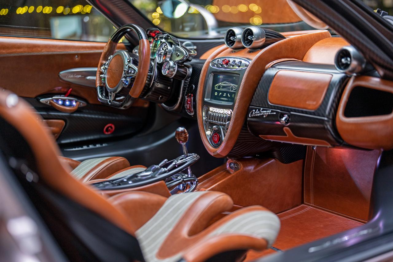 Pagani Huayra Codalunga