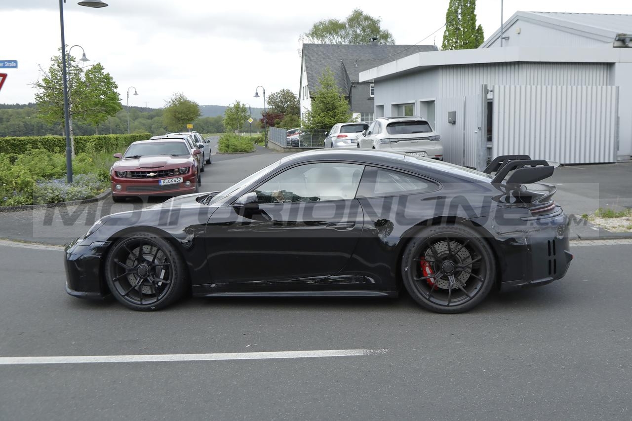 Porsche 911 GT3 2024 prototipo foto spia