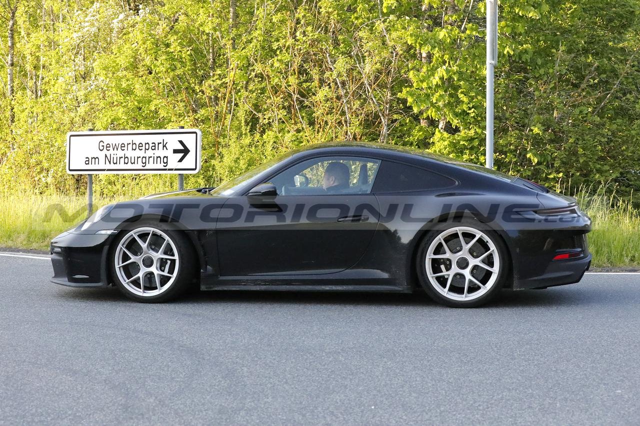 Porsche 911 ST 2024 prototipo foto spia