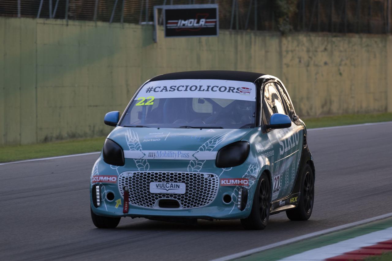 Smart e-cup 2023: il team Sirio schiera il pilota Gianluca Mauriello