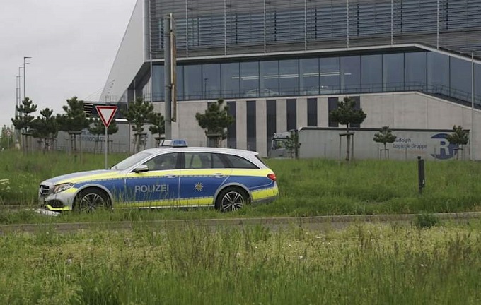 Mercedes, spari nello stabilimento di Sindelfingen (Germania): due morti [VIDEO]