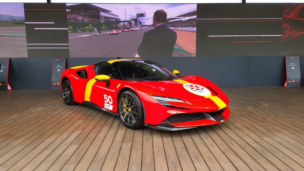 Bburago Ferrari SF90 Stradale Assetto Fiorano 1:18 Modèle réduit de voiture - Jeux