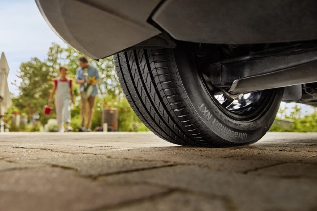 Continental UltraContact NXT 1