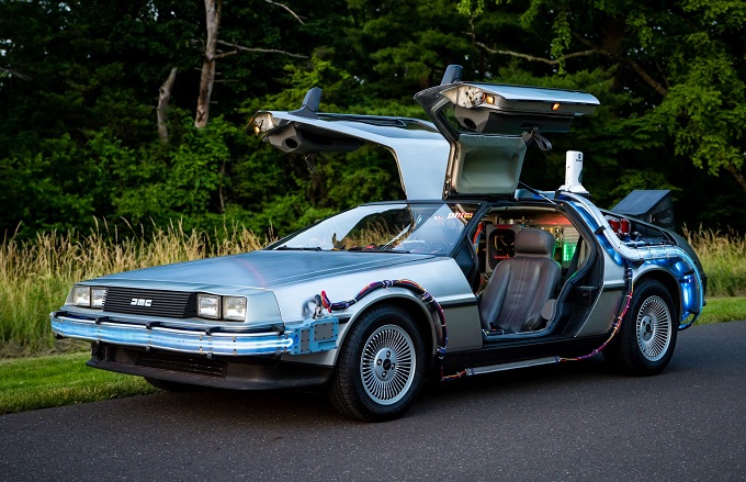 DeLorean DMC-12: la sorprendente replica realizzata a mano dell’auto di “Ritorno al futuro” [VIDEO]