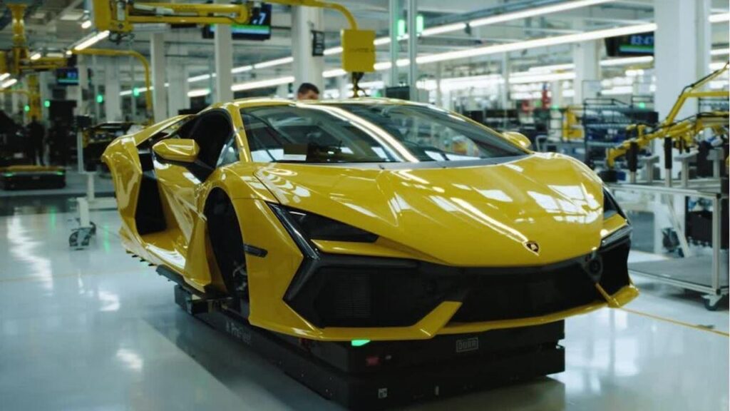 Lamborghini dedica uno speciale video ai suoi dipendenti