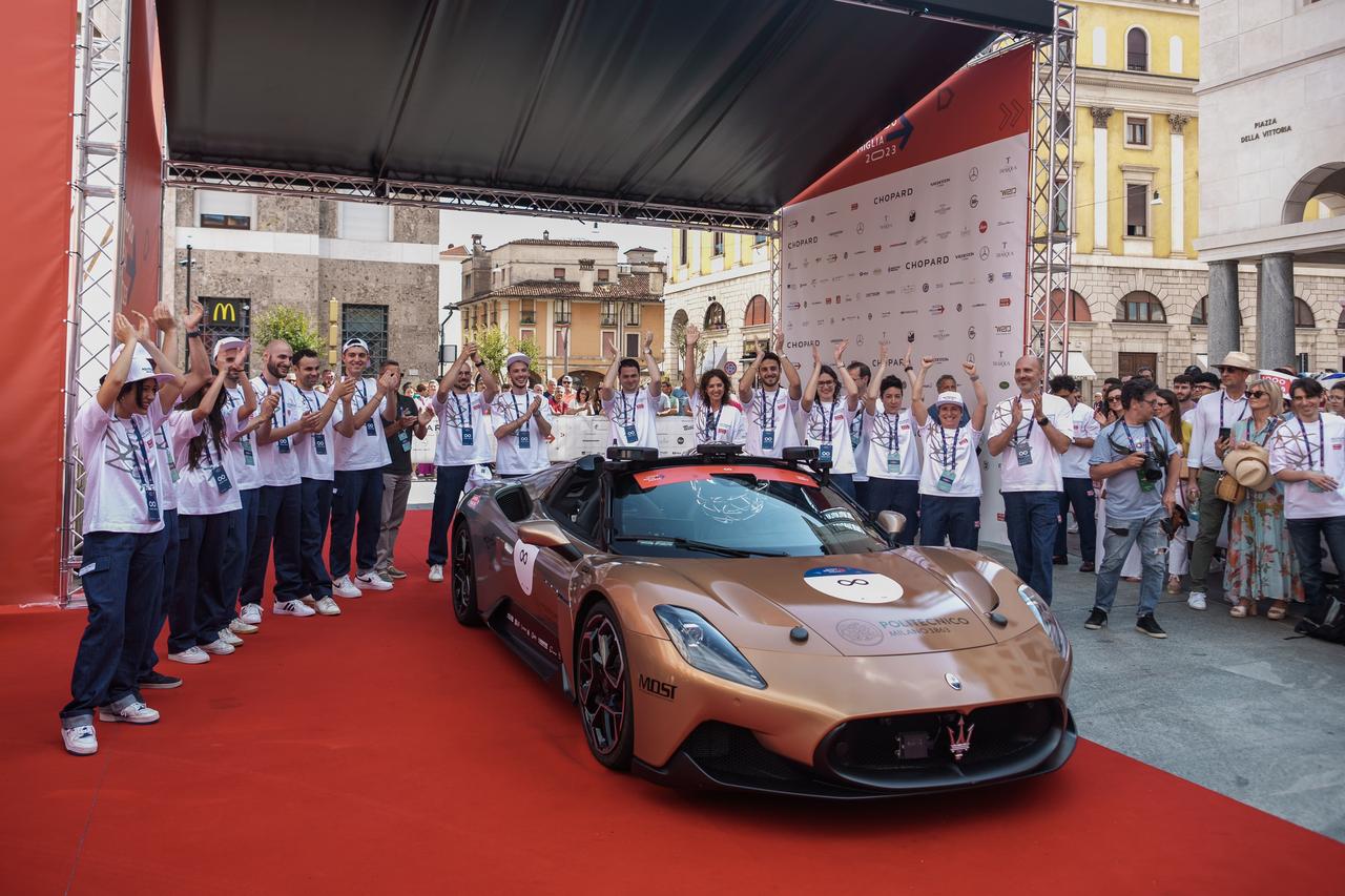 Maserati MC20 Cielo: partita la sperimentazione della vettura a guida autonoma
