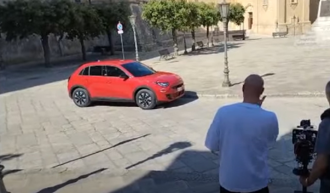Nuova Fiat 600: ecco il nuovo video che arriva dal set pubblicitario
