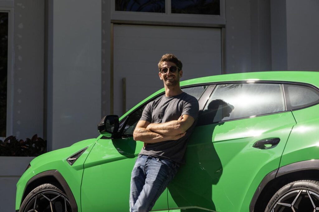 Lamborghini dedica due nuovi video a Romain Grosjean