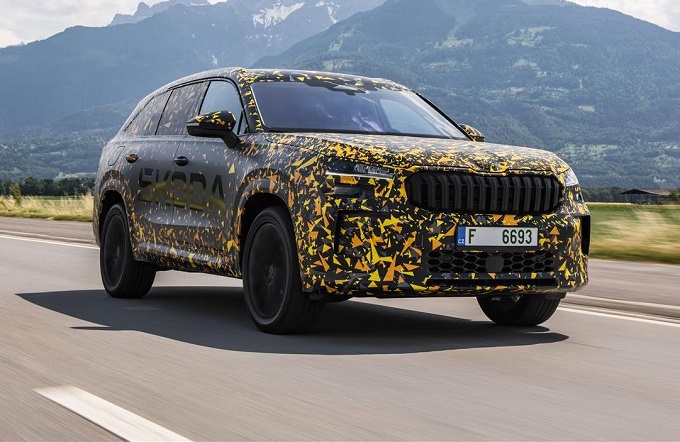 Skoda Kodiaq 2024: primo assaggio della seconda generazione, sarà anche ibrida plug-in [FOTO]