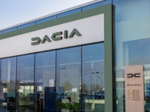 Dacia: leader nel mercato auto privati, con Sandero best seller