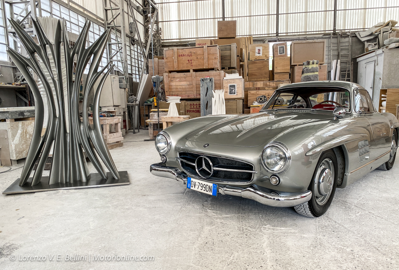 Mercedes 300 SL Gullwing - Pablo Atchugarry Estrella de luz