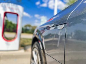 Tesla: dopo Ford anche General Motors ottiene l’accesso ai supercharger