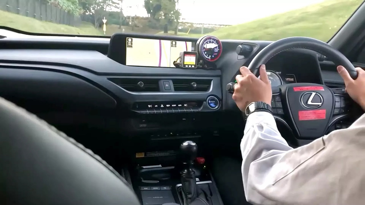 Toyota: cambio manuale per veicoli elettrici nel 2026