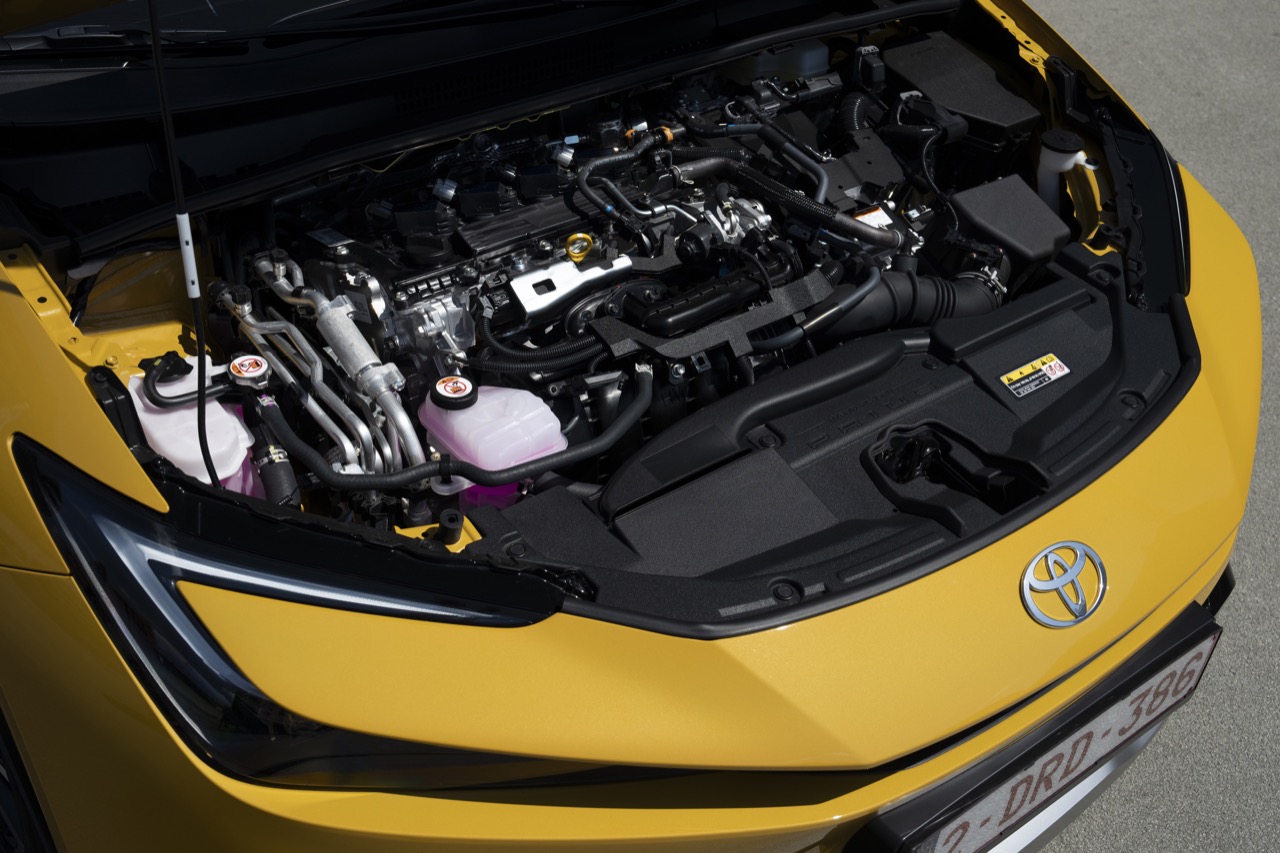 Toyota Prius 2023 - Motore