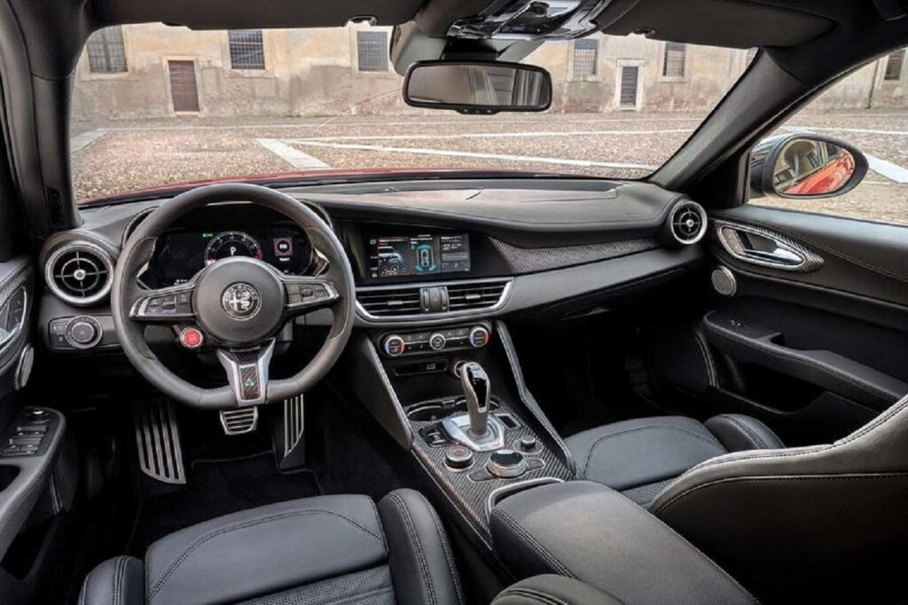 Imparato: gli interni delle future Alfa Romeo saranno centrati sul guidatore
