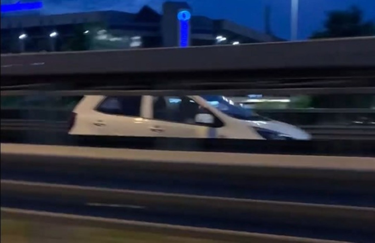 Contromano in autostrada ad Assago: il folle viaggio immortalato in un video