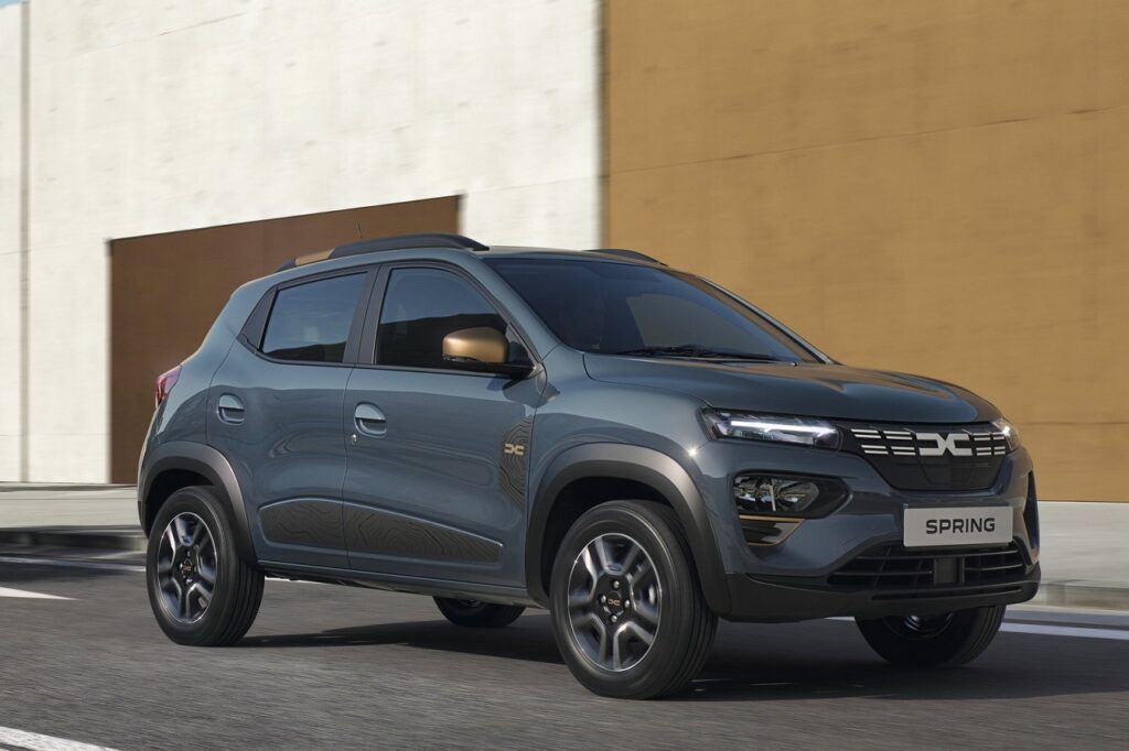 Dacia Spring: nel 2024 in arrivo un importante restyling