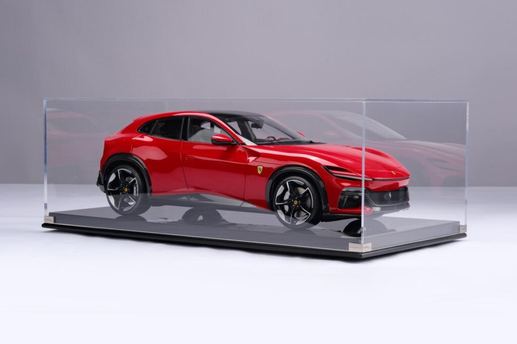 Ferrari Purosangue: ecco il modellino di Amalgam da 14.000 euro [FOTO]