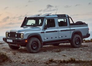 Ineos Grenadier Quartermaster: l’enorme pick-up per l’off-road debutta a Goodwood [FOTO]