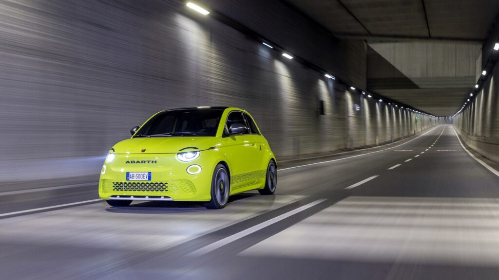 Nuova Abarth 500e 