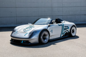 Porsche Vision 357 Speedster: purismo e spinta elettrica si combinano nella nuova concept car [FOTO]