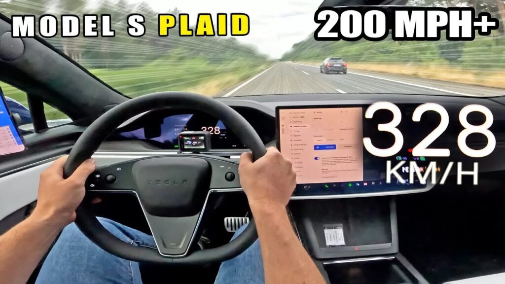Tesla Model S Plaid: ecco come la berlina elettrica raggiunge i 328 km/h [VIDEO]