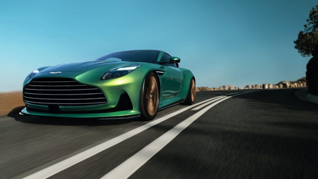 Aston Martin DB12 Volante