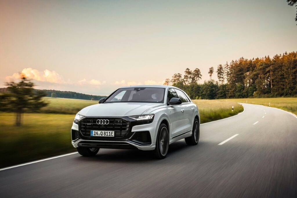Audi-Q8