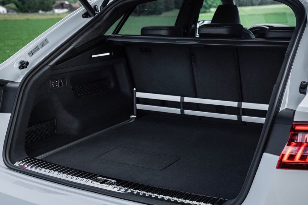 Audi-Q8
