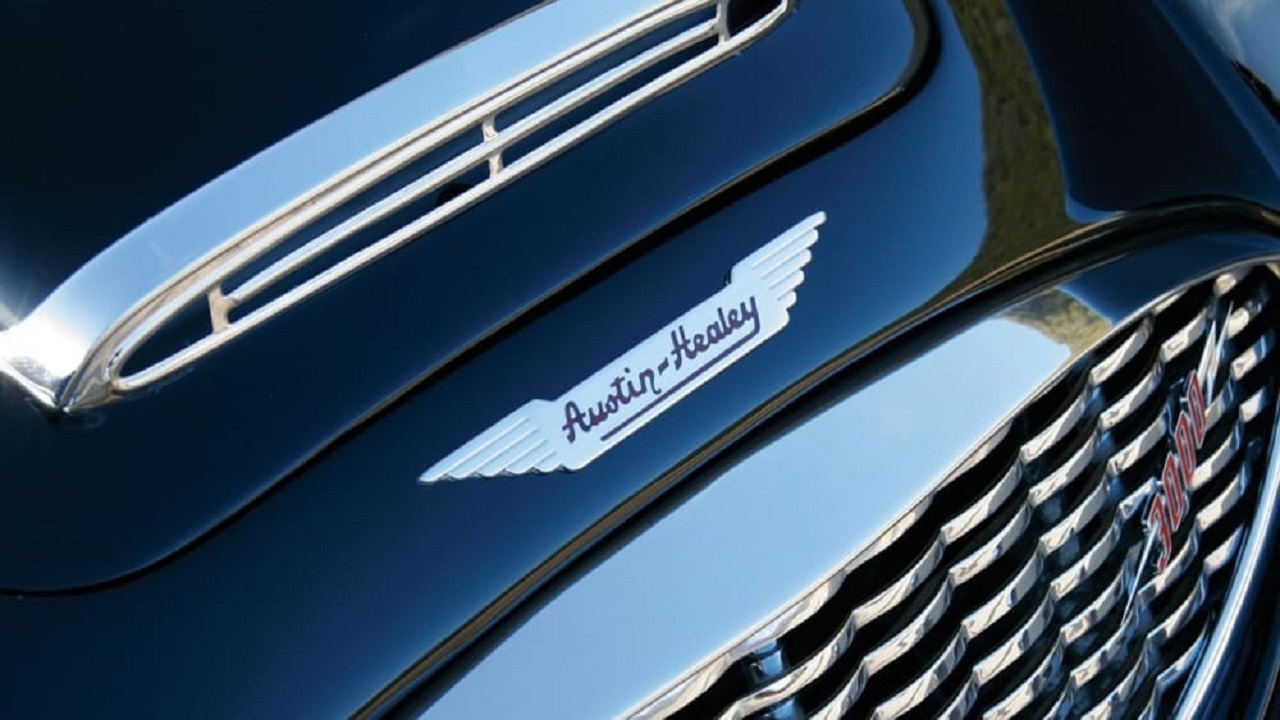 Auto: addio alle cromature, stop della Commissione Europea dal 2024