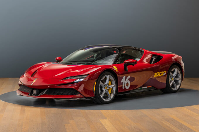 Ferrari SF90 Spider Assetto Fiorano - Tailor Made