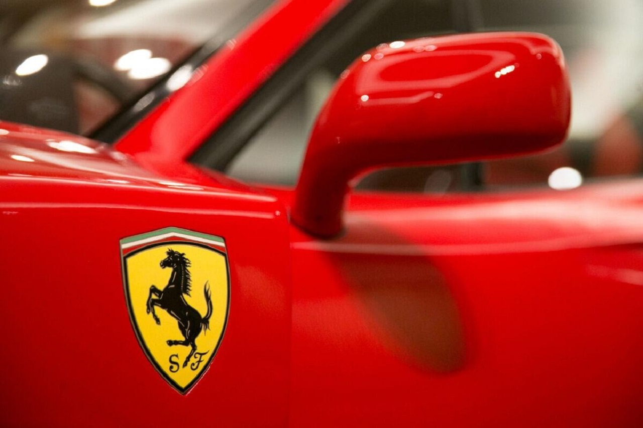 Ferrari: in Cina oltre il 25% dei clienti sono donne