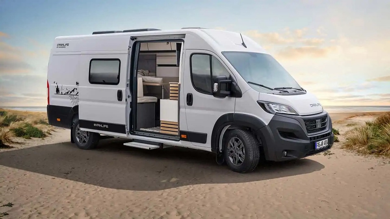 Fiat Ducato Camper: il camper con cucina a L e doccia presentato al Caravan Salon