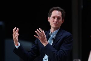 John Elkann lascia la presidenza della Giovanni Agnelli BV